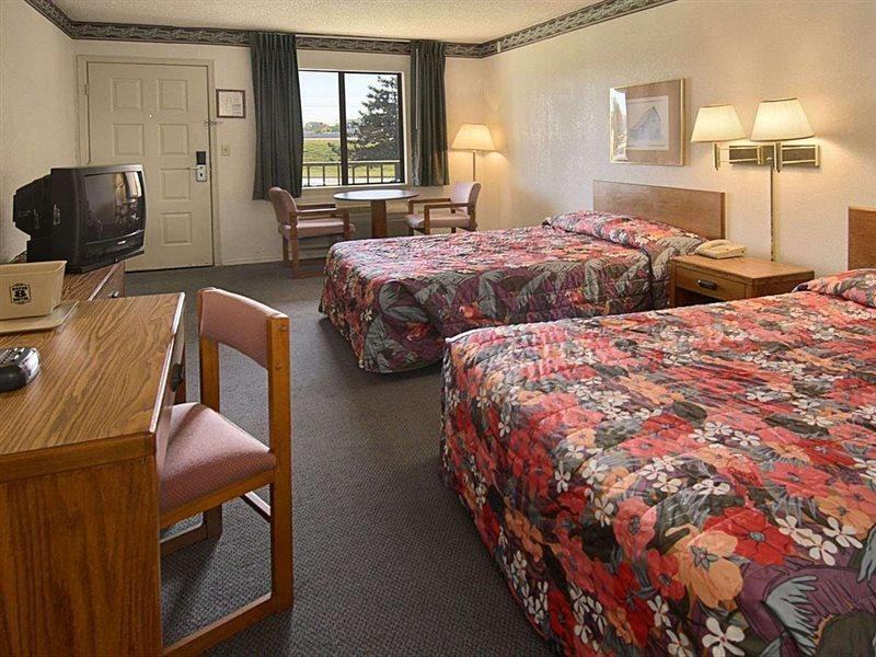 Travelodge By Wyndham Талса Екстер'єр фото